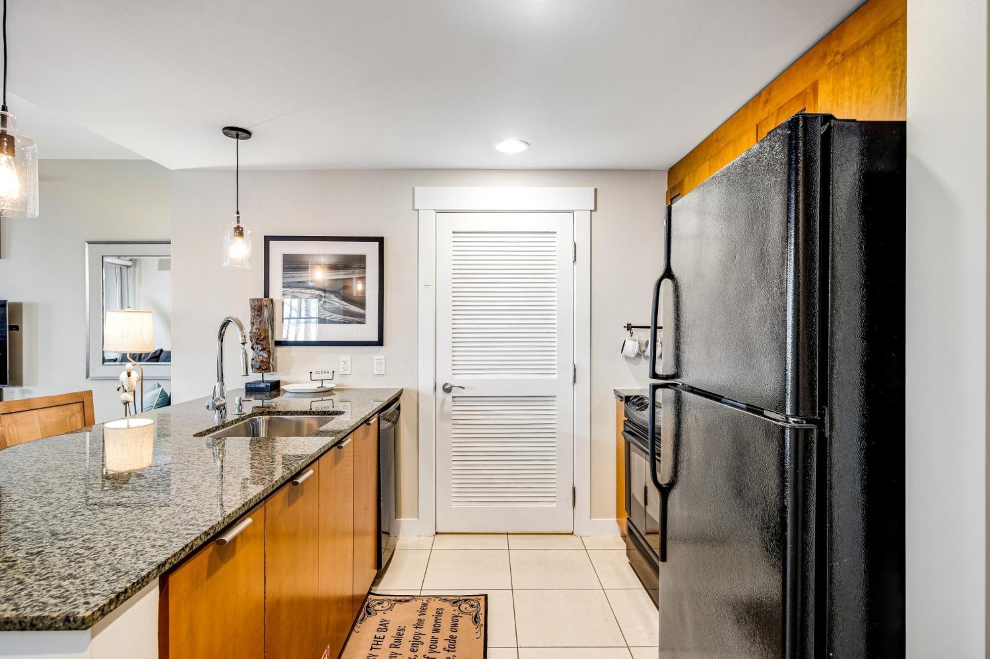 Bahia Condos Destin Room photo
